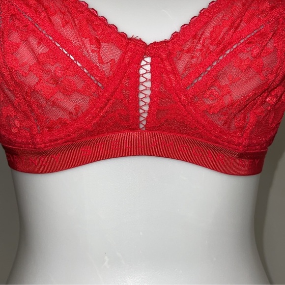 Stella McCartney Red Floral Lace Bra Size 34B NWT - Picture 14 of 17